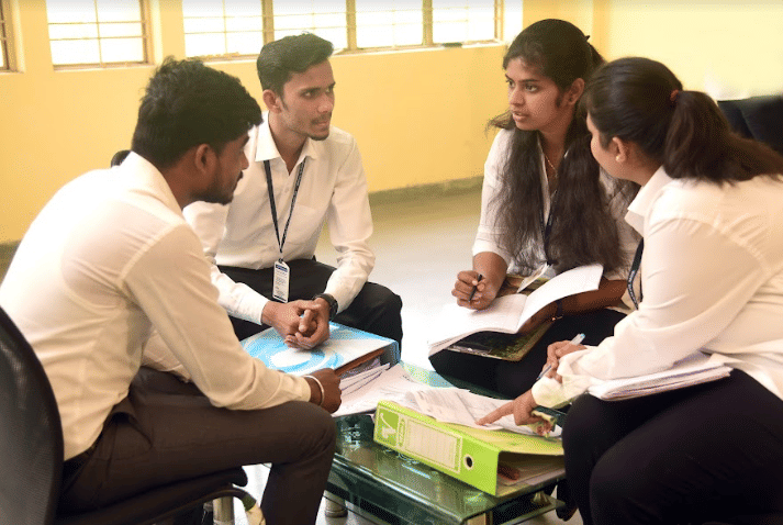 Dr. Moonje Institute of Management and Computer Studies Nashik Extra Curriculars photo 5